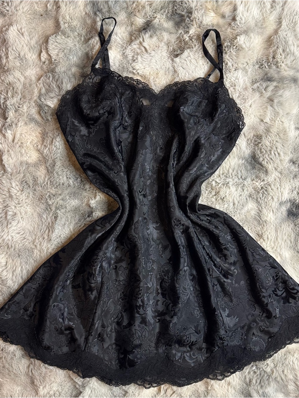 Vintage Victoria’s Secret 90s Black Jacquard Lace Babydoll Slip Nightgown L